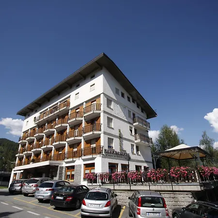 Panoramique Otel 3*