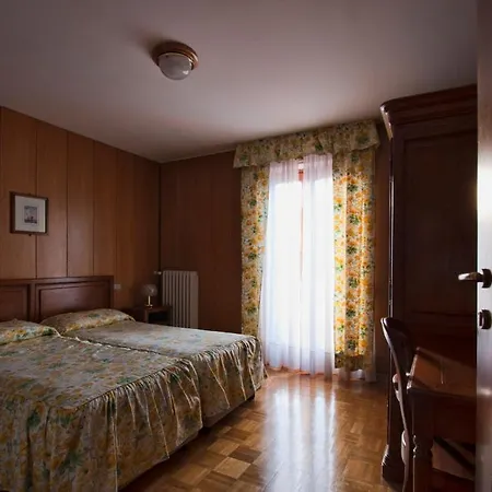 Panoramique Hotel 3*